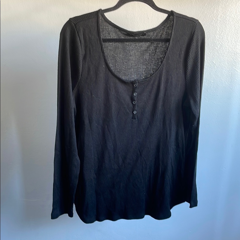 Banana Republic Factory Black Long Sleeve Tee